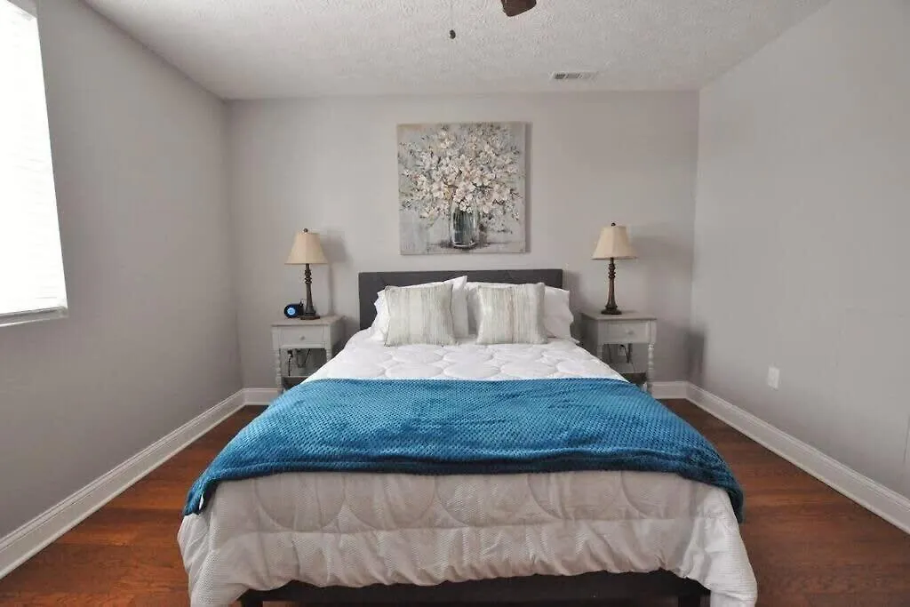 Housepitality - Franklinton Farmhouse- 4 Bedrooms Колумбус 0*,